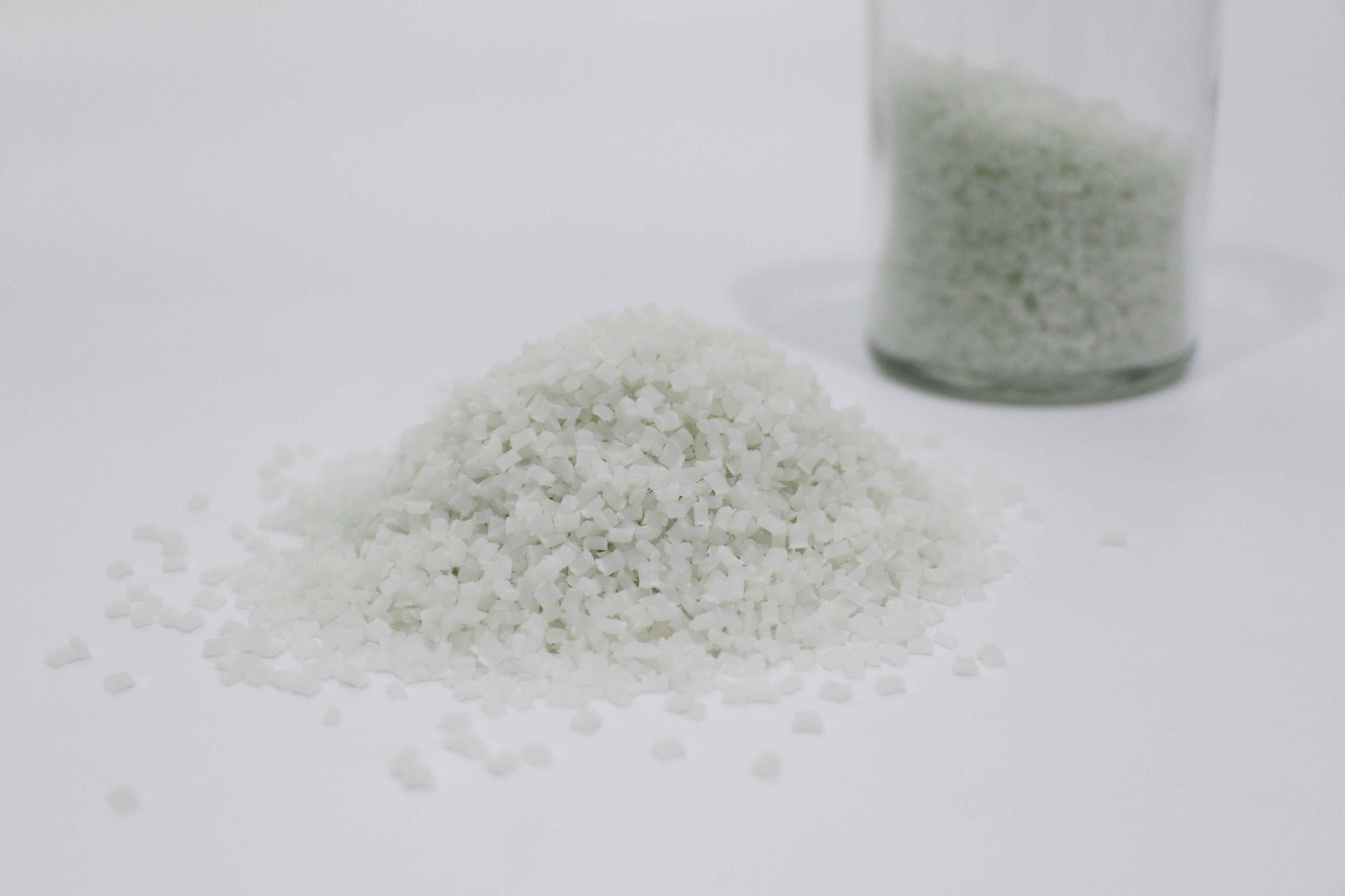 選購(gòu)增塑劑時(shí)要注意哪些方面的問(wèn)題？